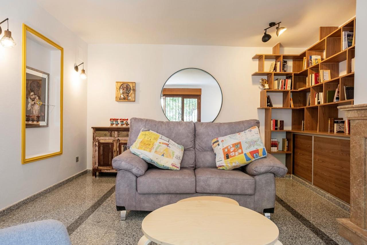 Bed and Breakfast Tadawn Literary Coliving Estepona Exterior foto