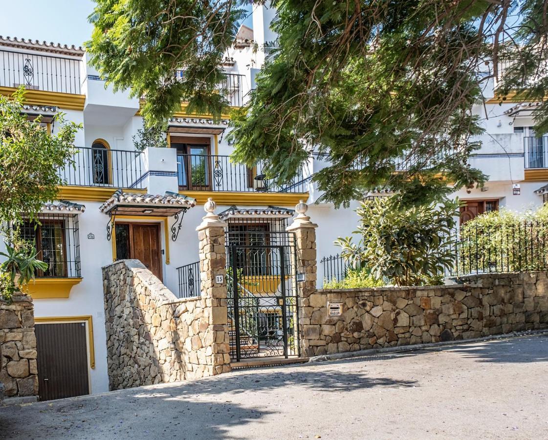 Bed and Breakfast Tadawn Literary Coliving Estepona Exterior foto