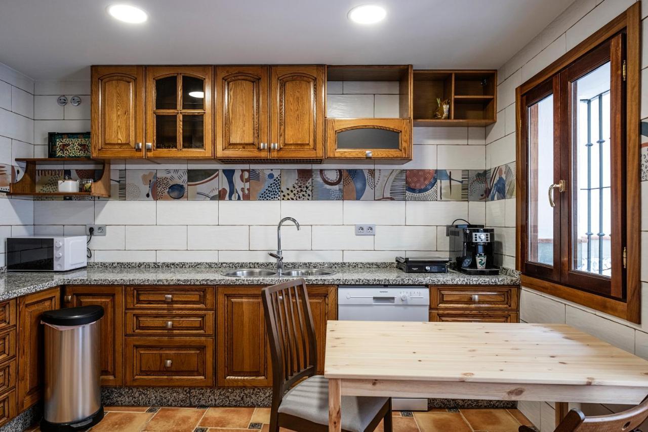 Bed and Breakfast Tadawn Literary Coliving Estepona Exterior foto